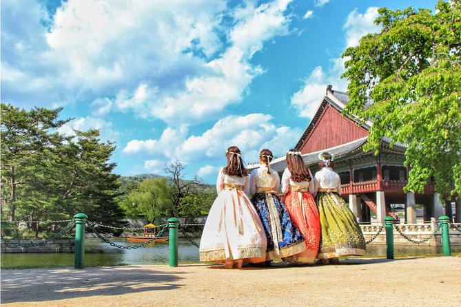 10day Small Group Discover Korea Tour : History, Food and Culture - Jeju Island: from Dokkaebi Road to lava tubes and sea views