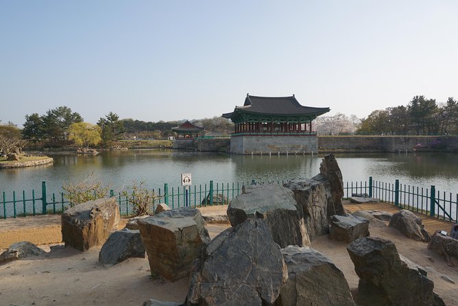 3-Days 2-Nights Gyeongju UNESCO Sites & Busan City [Private Tour from Seoul] - Day 2: Seokguram and Bulguksa, then Busan’s viewpoints and market time