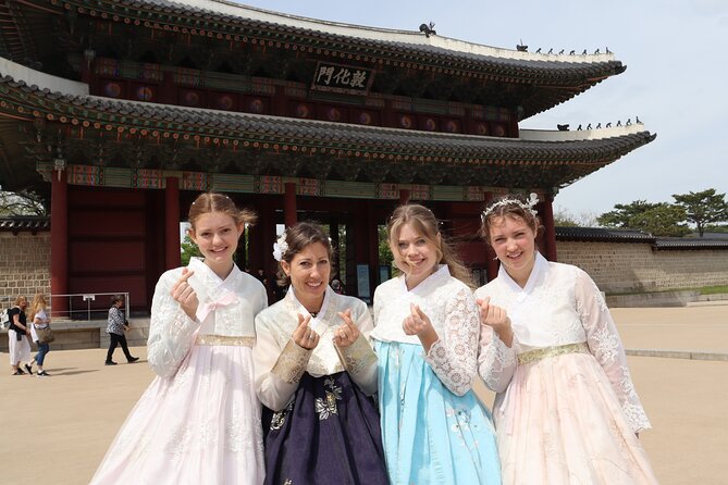Afternoon Half Day Seoul City Tour, visit Queen's dorm - Key things I’d notice right away