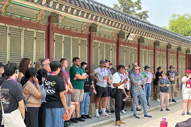 Best Seoul City Tour (Gyeongbokgung Palace,Insadong,Namsan Tower) - Cheonggyecheon and Jogyesa Temple: a calm start before the crowds