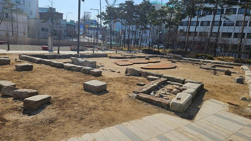 Blood & Tears: Korea Dark History Guided Walking Tour - Who This Tour Is Best For