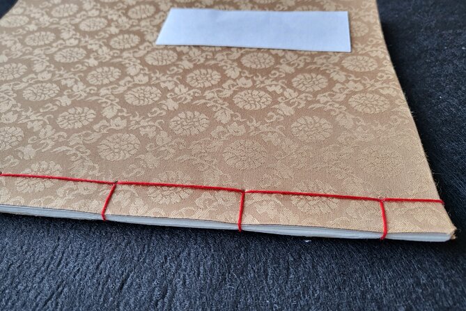 Create a Handmade Traditional Korean Notebook in Insadong - Meet Jeongju Kim and the craft teacher in Tongmoongwan