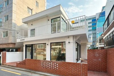 Create Your Own Luxury Niche Perfume in Hongdae - The Main Event: Blending With 30 Natural Scent Bases