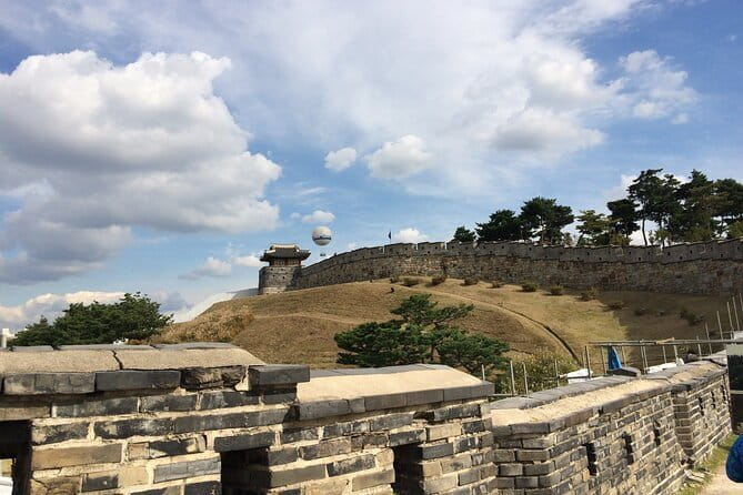 Day Tour of Suwon Hwaseong Fortress Starfield Waujeongsa Temple - Suwon Hwaseong Fortress: walking 5.74 km of Joseon-era walls
