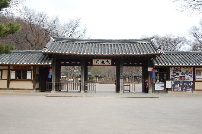 Day Trip to Yongin Daejanggeum and Korean Folk Village from Seoul - Lunch in Yongin: A Real Break, Not Just a Detour