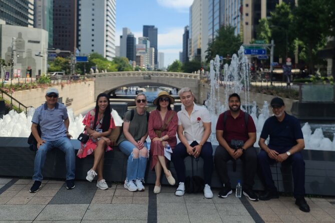 Deoksugung & Jeongdong-gil: A Walk in Korea's Rich Heritage - Deoksugung Palace: Joseon Royal Grounds in the City Center