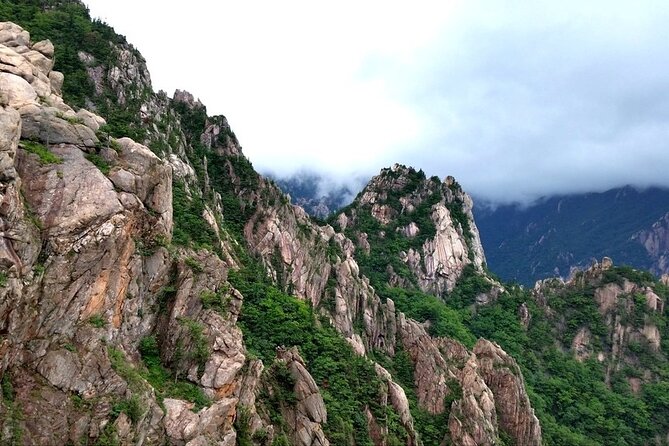 Discover Eastern Korea in 4days: All-Inclusive Experience - How the 4 days feel: coast, castles-within-time, folk culture, then mountains