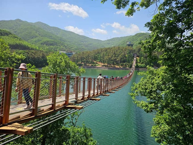 DMZ; NK Defector, 3rd Tunnel, Suspension Bridge,Hotel pickup - Unification Village: a short pass-through, not a long hang