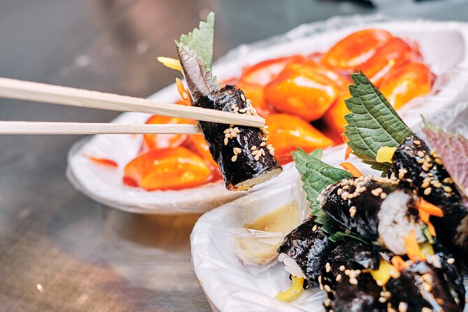 Downtown Seoul Guided Food & Market Tour with 8+ Local Tastings - The route: from Seoul Tower views to palace gates
