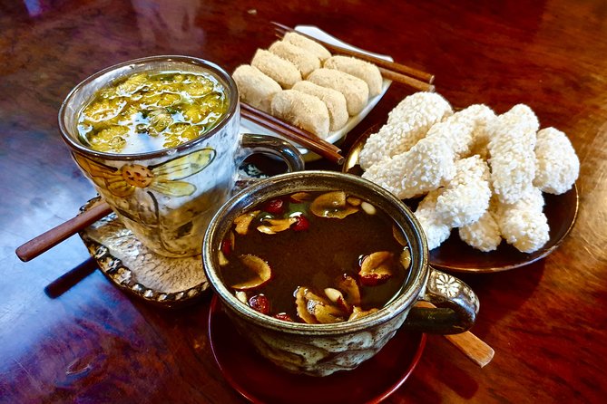 Downtown Seoul Guided Food & Market Tour with 8+ Local Tastings - What you’ll actually eat: 8+ tastings with Korean favorites