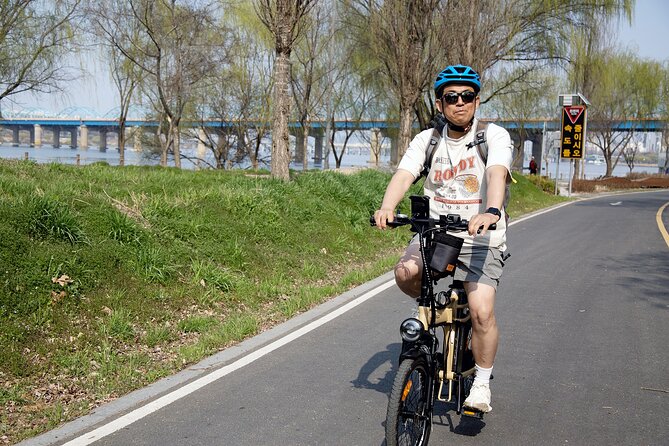 ENKO Electric Bike Ride on The Han River Bike Path in Seoul - Why an electric bike makes the Han River feel effortless