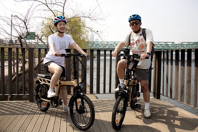 ENKO Electric Bike Ride on The Han River Bike Path in Seoul - Your 2-hour Han River ride: pacing, Banpo Bridge, and river snacks