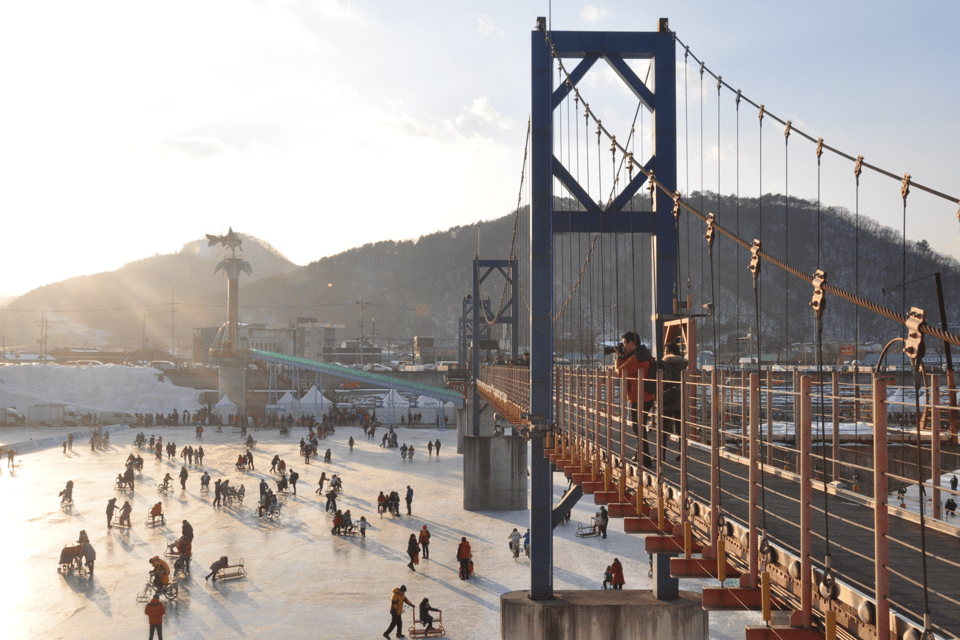 From Seoul: Hwacheon Ice Fishing and Lighting Festival Tour - Street food breaks and guided time: how to spend your energy well