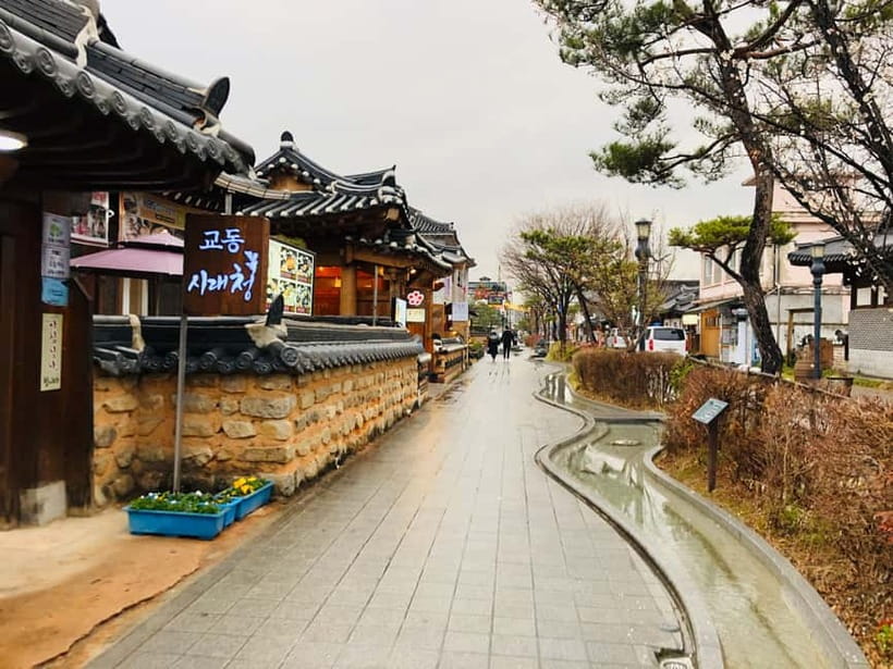 From Seoul: Korea Spring Cherry Blossom Day Tour - Donghaksa Temple Cherry Blossom Framing: Old Stone + New Petals
