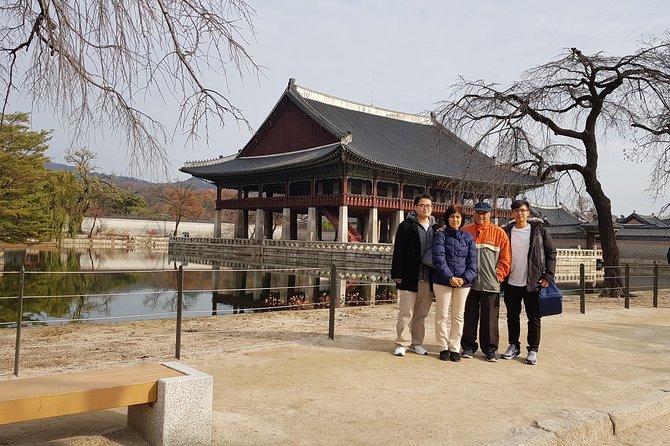 Full Day- Essential Seoul City Tour & Gourmet Tour(including Lunch and Dinner) - Tea in a hanok: Kyung-In Museum of Fine Art tea garden
