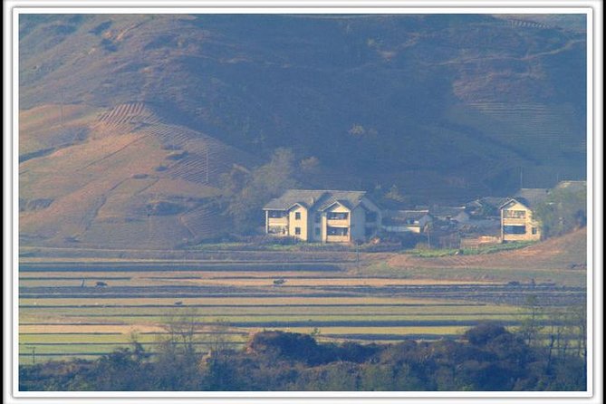 Glimpse into North Korea in 4 hours' layover tour - A 4-hour North Korea glimpse that actually fits a layover