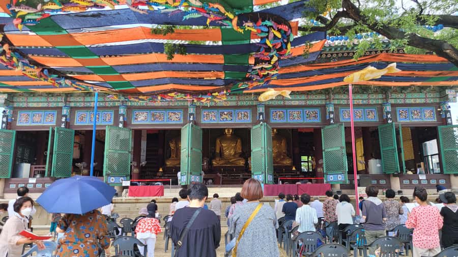 Gyeongbokgung Palace, Jogyesa Temple and Bukchon village - Bukchon Traditional Village: Hanok Streets and Moderate Walking