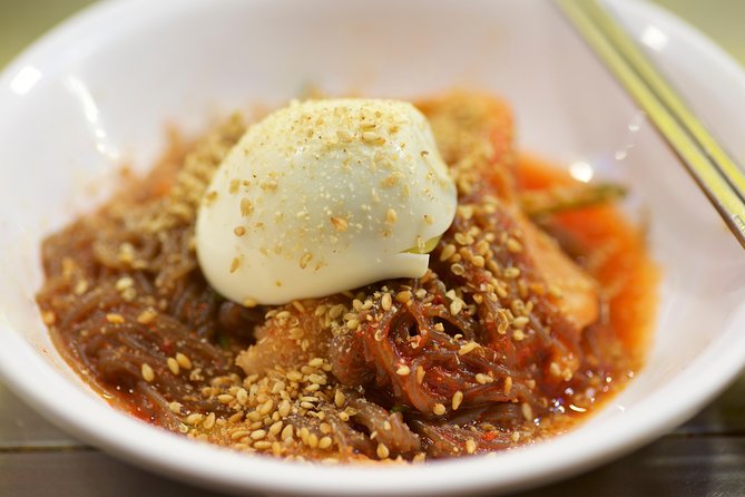 Heart of Seoul - Why a Seoul food tour works here (10 tastes, not a set “menu”)
