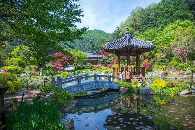 Herb Island and Sanjung Lake and Bidulginang Water Falls - The real deal on timing: how the day stays organized