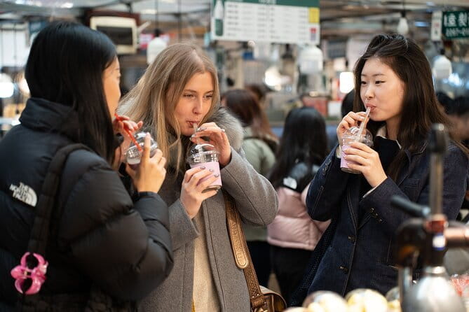 Hidden Stories & Flavors Market Food Tour - Stop at Kwangjang Market: what to expect on the ground