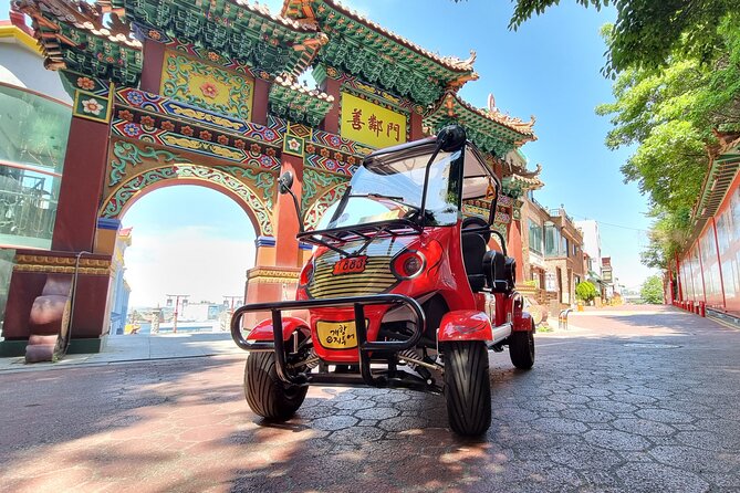 Incheon Port History Tour by 19th Century Electric Car, KTourTOP10 - Chinatown with named anchors: Euiseon-dang and mural streets