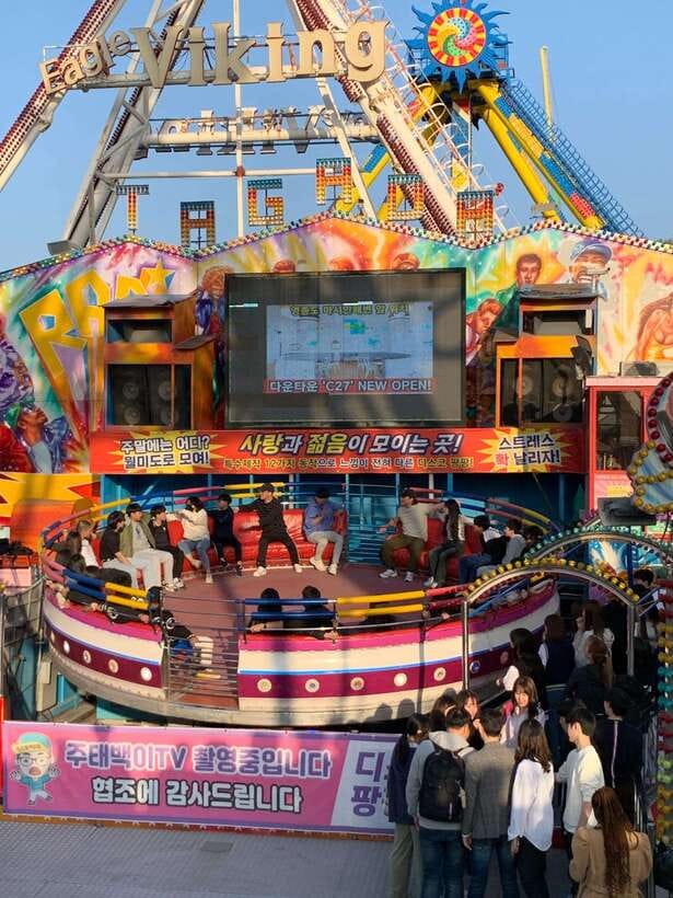 Incheon: Sunset Beach & China/Japan Town & Inspire Resort - Sinpo International Market: chicken kangjeong and market snacks
