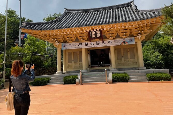 Inwangsan hike & historical sites - Sajik Park first: Sajikdan and Tangun Shrine before the climb