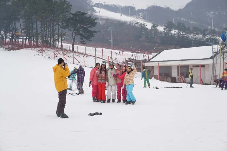 Jisan Forest Resort: Ski Full-Day Tour or Shuttle from Seoul - Key highlights that make this ski day worth it
