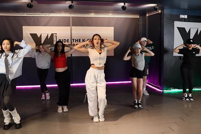 K-pop Dance Class in Seoul (Incl. video shooting & editing) - The Gangnam Meeting Point That Makes It Easy to Start