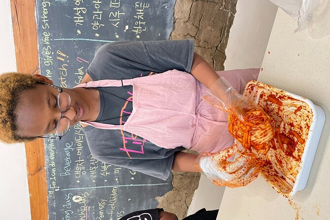 Kimchi class with Chef Hakyung near Gyeongbokgung place - The studio setup near the palace: food + photos
