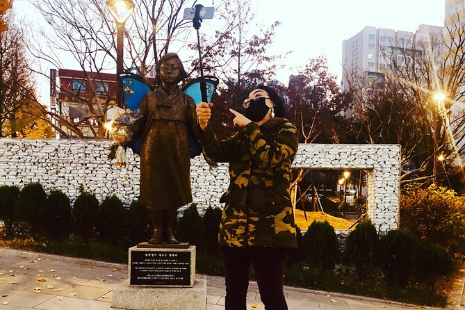 [KoreaByLocal] Authentic Seoul Night Walk and Chicken & Beer - Gwanghwamun Square: big landmarks, explained in human terms