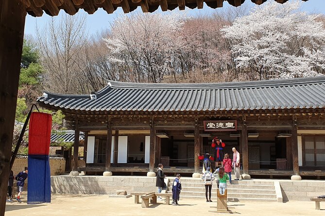 Korean Folk Village Half-day Guided Tour from Seoul - Why guide quality matters more than you think