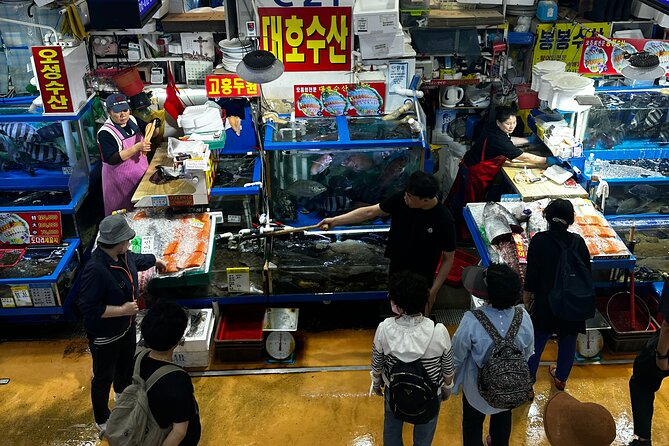 Korean Market Adventure with Chef Yie - Noryangjin Fish market - Picking Your Seafood: The Hands-On Part That Makes It Worth It