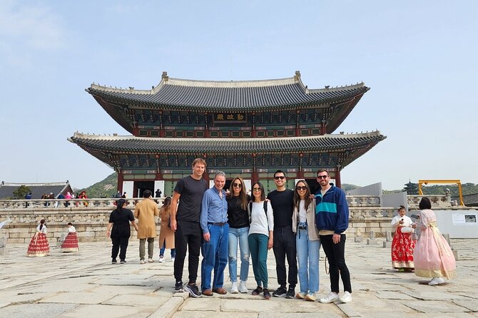 Layover Tour for essential Seoul City & Gourmet tour(Incl. Lunch) - Gyeongbokgung Palace: Joseon’s centerpiece for first-time Seoul