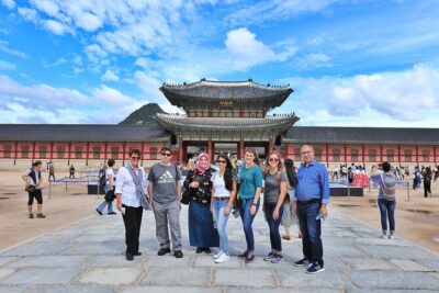 Layover Tour from Incheon Airport to Seoul with a Tour Specialist - Gyeongbokgung Palace: the royal start that sets the tone