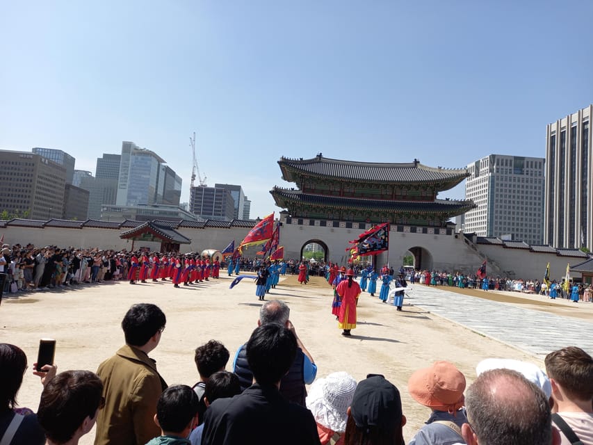 Layover tour to Gyeongbokgung-Folk Museum-Bukchon-Insadong - Best For Whom: Solo travelers who want Joseon culture with structure