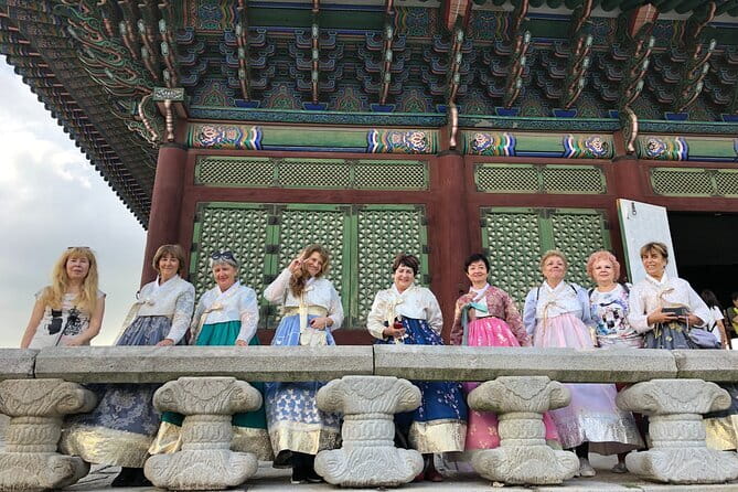 Lee’s Private 4-hour Customized Seoul Tour - How you choose stops: palaces, markets, temples, neighborhoods, and major sites