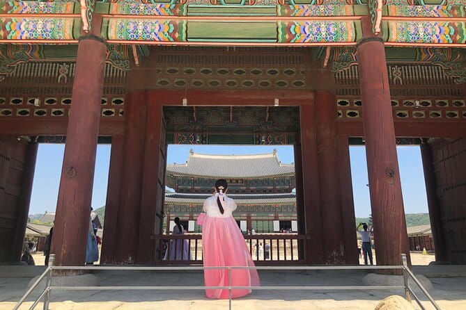 Lee’s Private 4-hour Customized Seoul Tour - Transportation choices: subway, buses, taxis, and how the guide helps