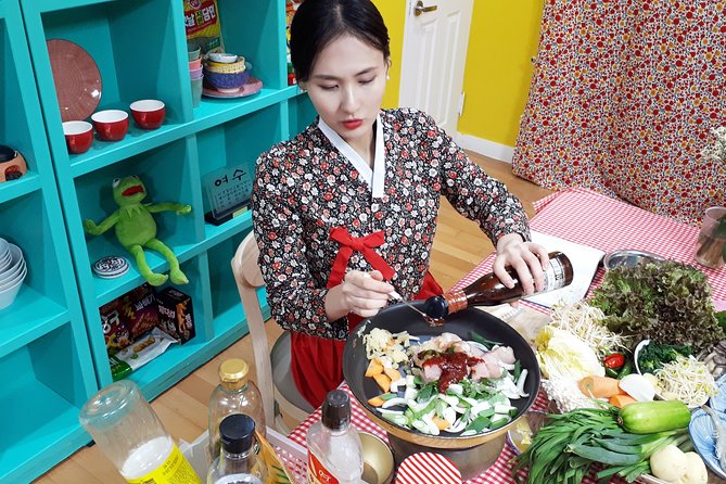 Local Home Korean Cooking Class & Market Adventure in Seoul - The Market Adventure: Street Food, Seasonal Ingredients, and Real Shopping Skills