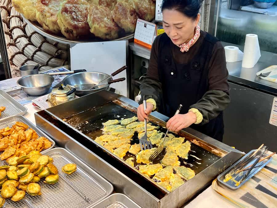Mangwon Market Food tour By Locals;Cheap Eats to Fancy Feast - Hanwoo beef in the market: the “fancy feast” moment