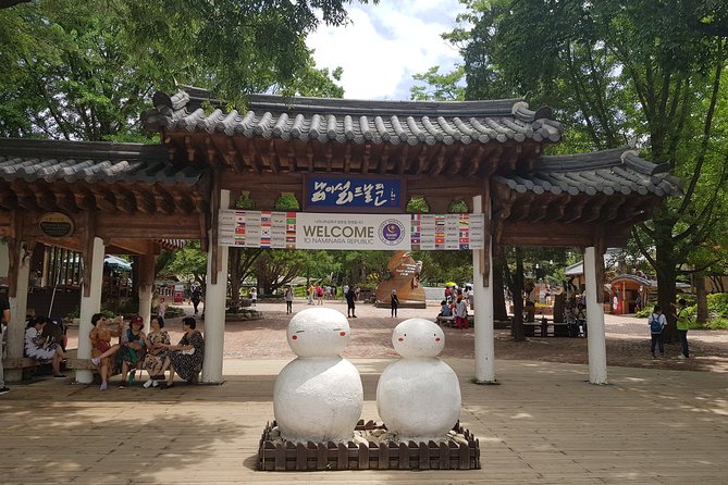 Nami Island + Ski Tour - Snow Tour vs Snow Sled vs Ski Option: pick the pace that matches you