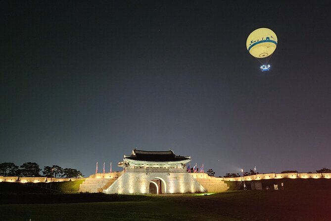 Night View Tour to Suwon Hwaseong Fortress from Seoul - Hwaseong Haenggung Palace: The Seasonal Highlight