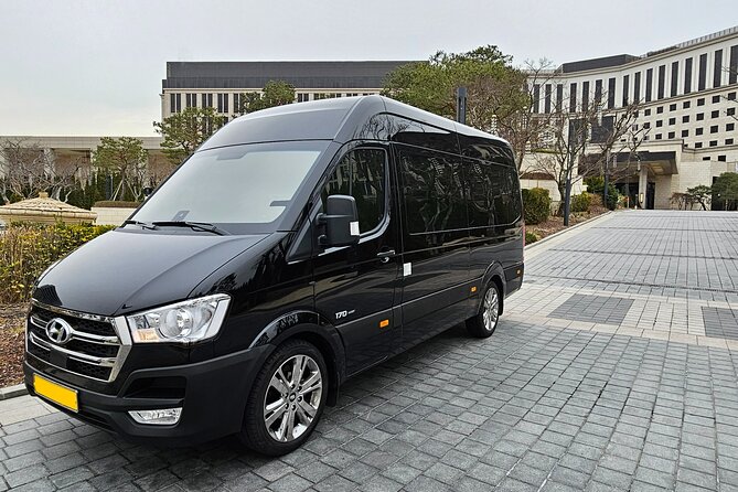 Private Airport Transfer From Incheon Airport To Seoul(up to 12) - Van Space for 12 People and the Luggage Load