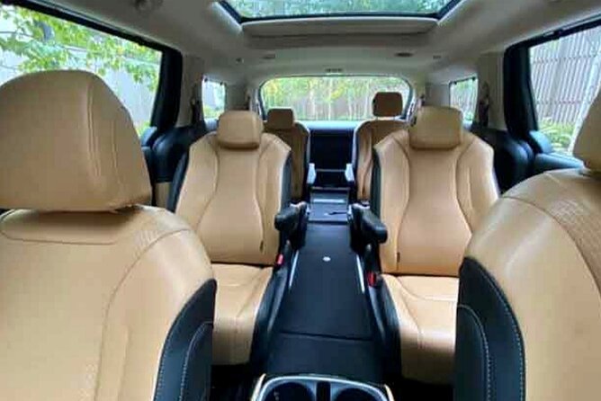 Private Airport Transfer : Gimpo airport to/from Seoul (1~7pax) - First contact at Gimpo: your driver, your gate, your timeline