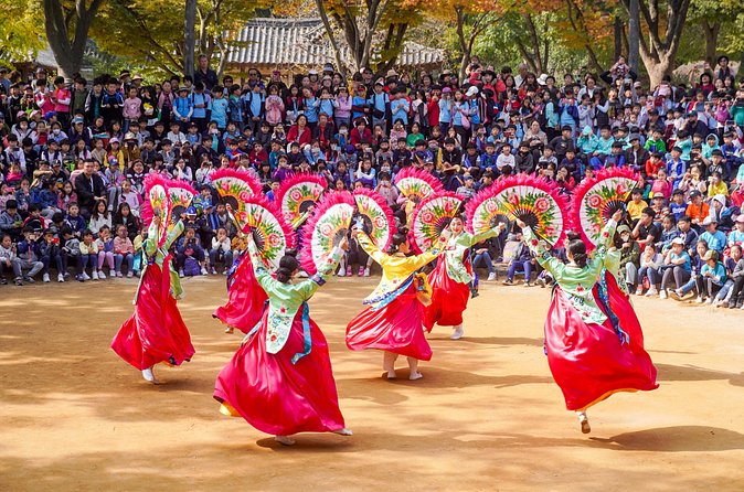 Private Day Trip to Korean Folk Village and Hwaseong Fortress - Banghwasuryujeong Pavilion: Fortress Views and Nature