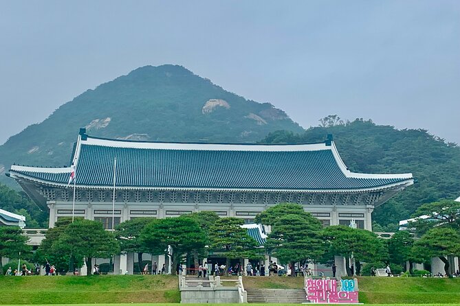 Private Full-Day Guided Tour in Seoul with Lunch, Tea and Dinner - Bukchon Hanok Village and Baek In-je’s House: Hanok Details Without Overwhelm