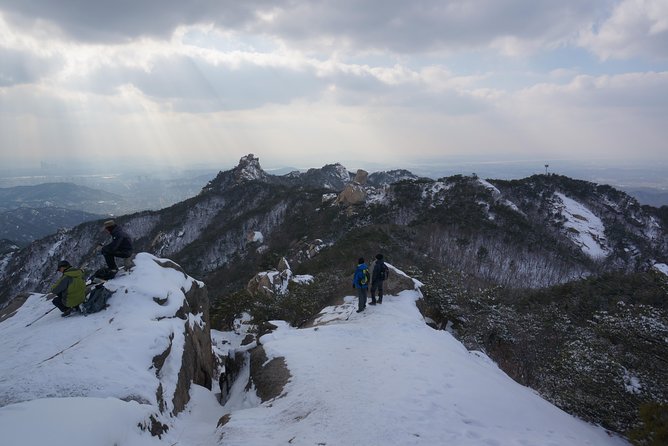 Private Hiking tour to Bukhansan Peak(Baegundae: 836.5m) with Mountain Expert - Temple Stops and Mountain Breaks (Depending on Your Route)