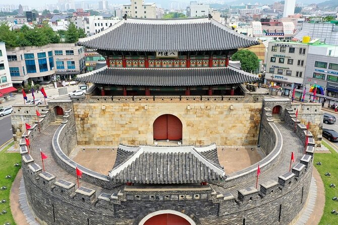 Private Korean Folk Village, Suwon Starfield Libarary&Hwaseong - Private Seoul-to-Suwon Day: why this route works