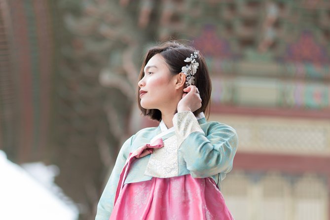 Private Palace Photo Shoot in Seoul with a Photographer - Stop 1 at Gyeongbokgung Palace: What Happens in the 2 Hours