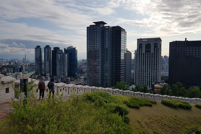 Private Seoul Wall Trekking [Inwangsan, Bugaksan, Naksan Park, N-Seoul Tower] - Views and weather: what to expect on foggy or rainy days